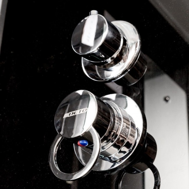 Душевая кабина Deto B09S LED black Душевая кабина Deto B09S LED black