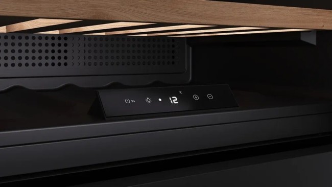 Встраиваемый винный шкаф Teka RVI 10024