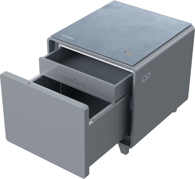 Холодильник Hyundai CO0503 серебристый