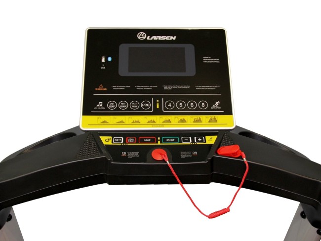 Беговая дорожка Larsen Performance E2500a Беговая дорожка Larsen Performance E2500a