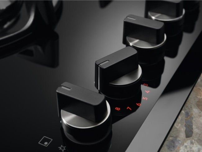 Встраиваемая газовая варочная панель Electrolux GPE365YPB