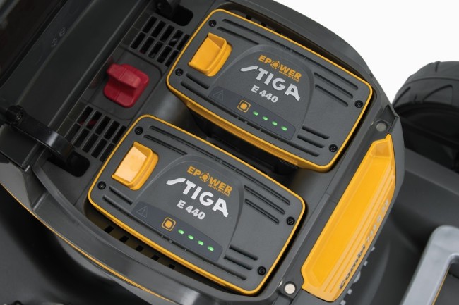 Газонокосилка аккумуляторная Stiga COMBI 743 Q AE Газонокосилка аккумуляторная Stiga COMBI 743 Q AE