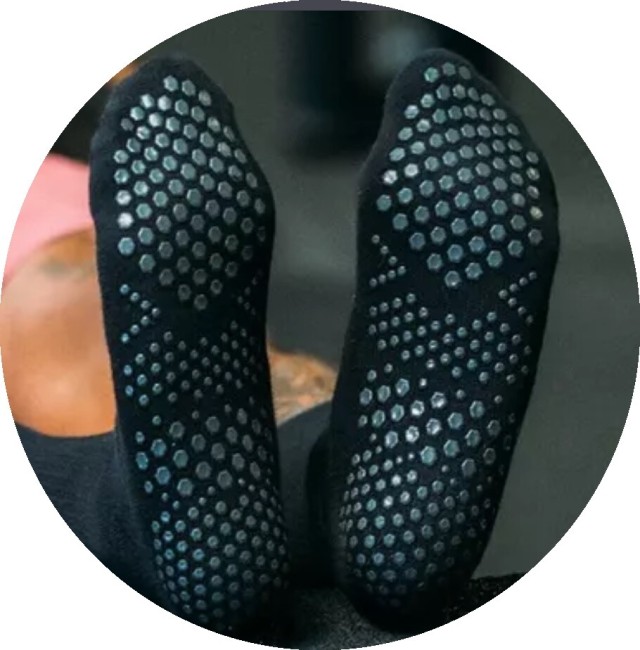 Нескользящие носки Base 33 Crew M черный (B01126BLK\BK-OM-CR)