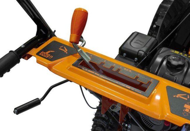 Снегоуборщик бензиновый Carver STG 7056WEL (01.017.00017) Снегоуборщик бензиновый Carver STG 7056WEL (01.017.00017)