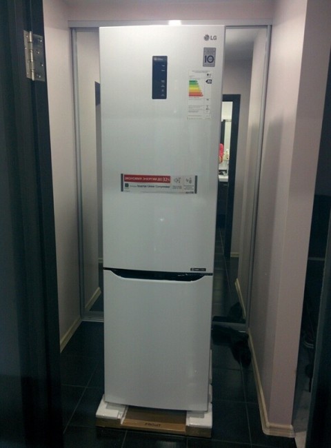 Холодильник LG GW-B489SQFZ белый