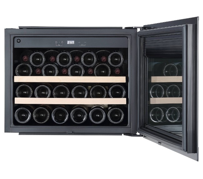 Встраиваемый винный шкаф Korting KFW 501 SL GXN Встраиваемый винный шкаф Korting KFW 501 SL GXN