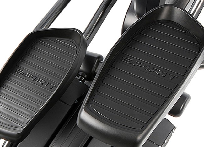 Эллиптический тренажер Spirit Fitness CE800 Эллиптический тренажер Spirit Fitness CE800