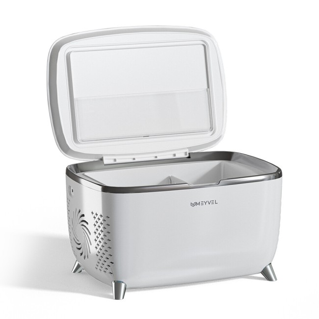Холодильник для косметики и напитков Meyvel MB-06C3W