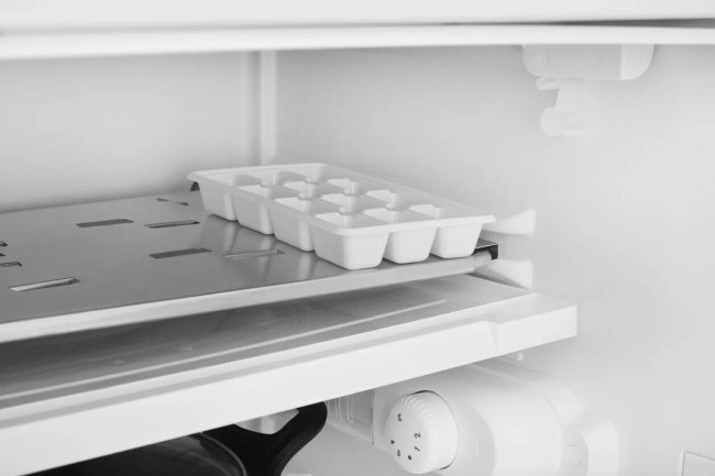 Холодильник Scandilux R 091 W White