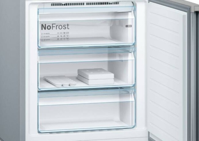 Холодильник Bosch KGN 49MI3A