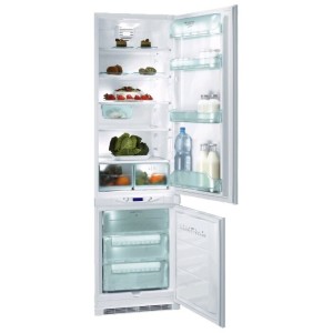 Встраиваемый холодильник Hotpoint-Ariston BCS 333 A