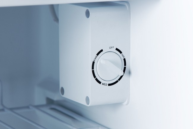 Холодильник Shivaki SDR-084T Холодильник Shivaki SDR-084T