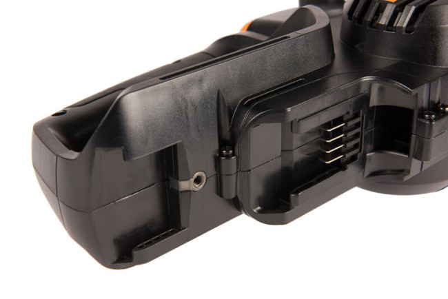 Аккумуляторная цепная пила Worx WG322E.1 Аккумуляторная цепная пила Worx WG322E.1