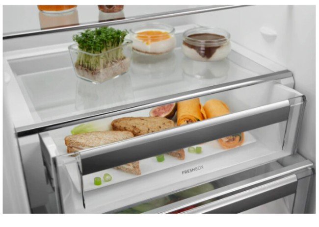 Встраиваемый холодильник Electrolux ENN 93153 AW