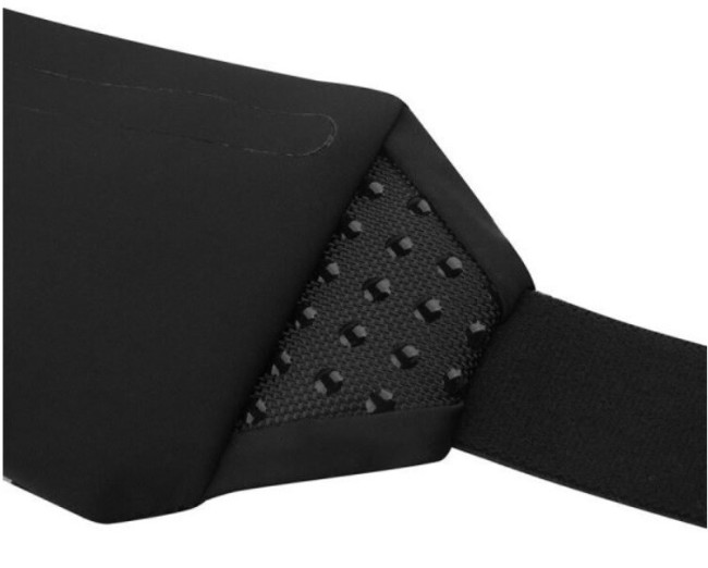 Беговая сумка на пояс Fitletic Swipe черный Беговая сумка на пояс Fitletic Swipe черный