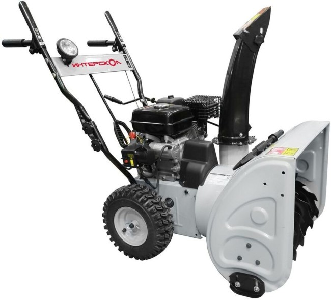 Снегоуборщик бензиновый Интерскол СМБ-650Э