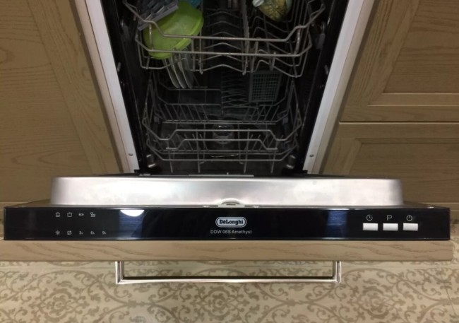 Встраиваемая посудомоечная машина Delonghi DDW06F Amethyst Встраиваемая посудомоечная машина Delonghi DDW06F Amethyst