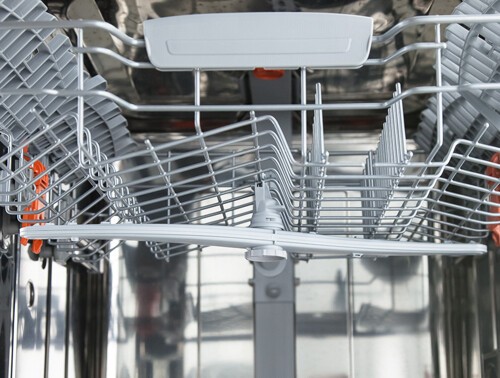 Встраиваемая посудомоечная машина Hotpoint-Ariston HIO 3C22 W