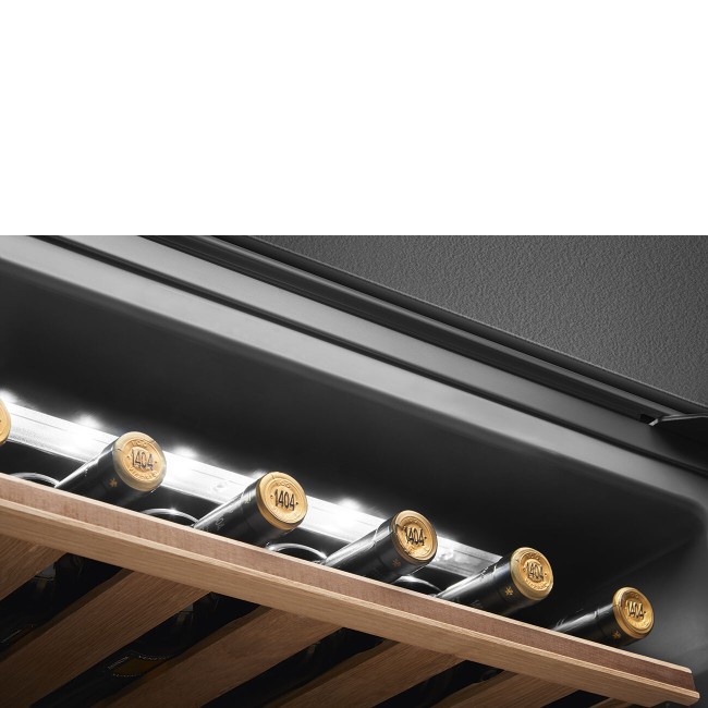 Встраиваемый винный шкаф Smeg CVI621LWNR3