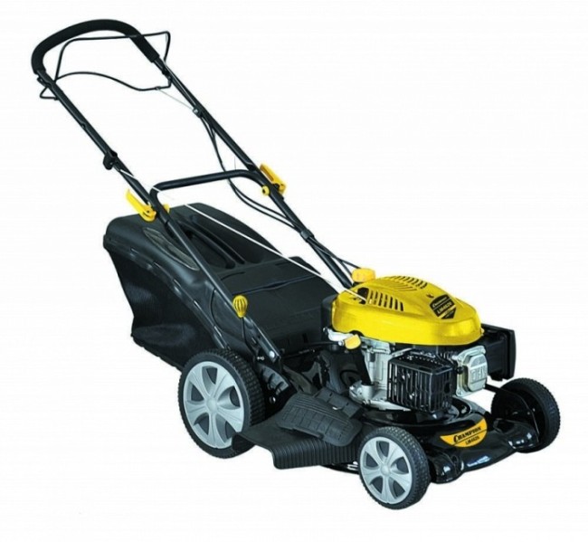 Газонокосилка бензиновая Champion LM4630