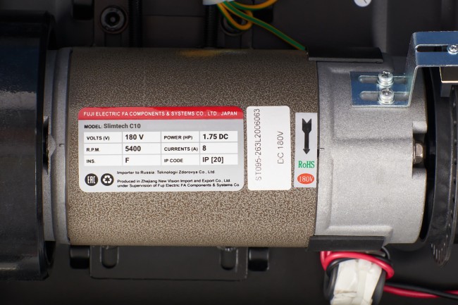 Беговая дорожка Titanium Masters Slimtech C10 красный