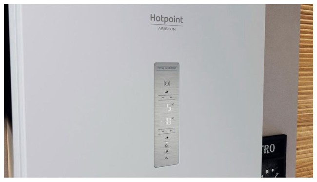 Холодильник Hotpoint-Ariston HTS 7200 W O 3