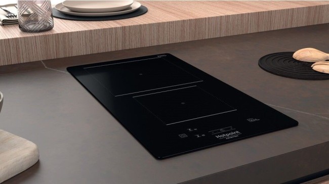 Встраиваемая индукционная варочная панель Hotpoint-Ariston HQ 0930S NE