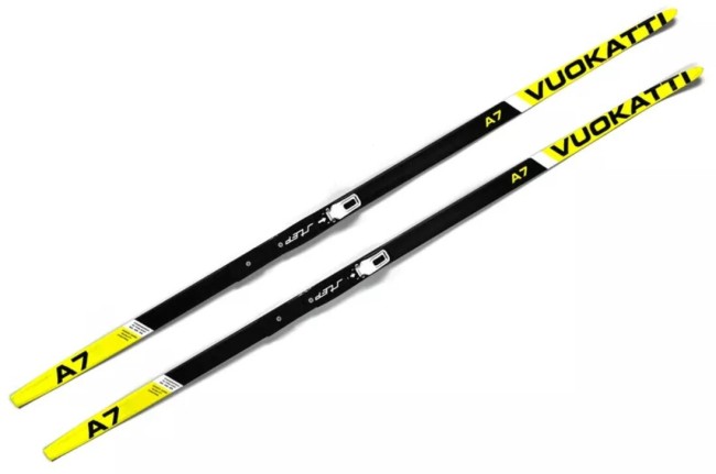 Лыжный комплект Vuokatti NNN 205 Step-in (Step) Black/Yellow Лыжный комплект Vuokatti NNN 205 Step-in (Step) Black/Yellow
