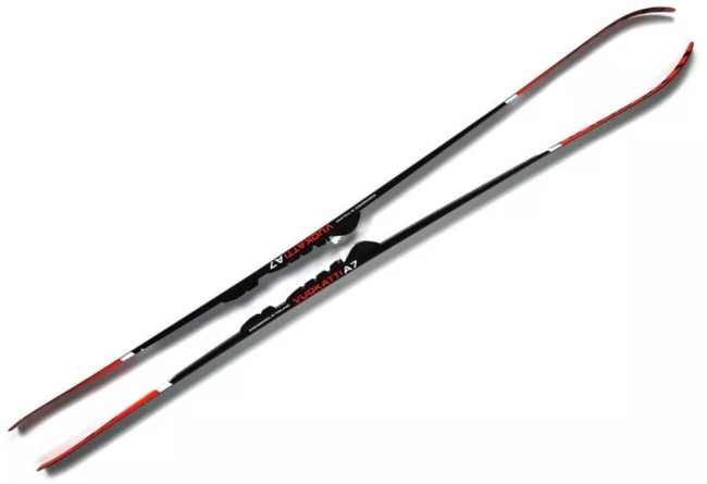 Лыжный комплект Vuokatti NNN 205 Step-in (Wax) Black/Red Лыжный комплект Vuokatti NNN 205 Step-in (Wax) Black/Red