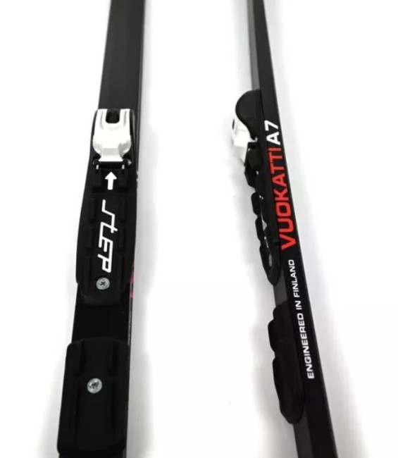 Лыжный комплект Vuokatti NNN 205 Step-in (Wax) Black/Red Лыжный комплект Vuokatti NNN 205 Step-in (Wax) Black/Red