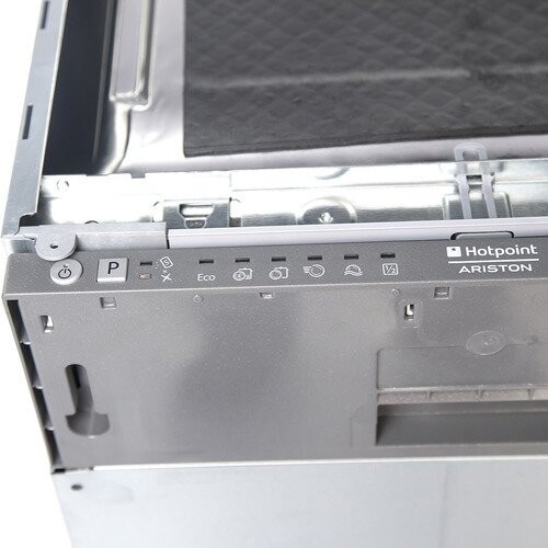 Встраиваемая посудомоечная машина Hotpoint-Ariston LSTB 6B00 Встраиваемая посудомоечная машина Hotpoint-Ariston LSTB 6B00