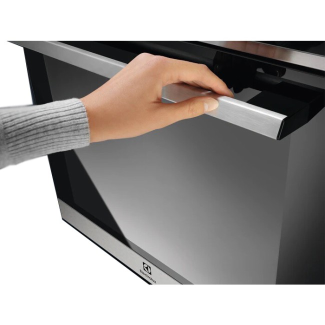 Встраиваемый электрический духовой шкаф Electrolux OED5H70X Встраиваемый электрический духовой шкаф Electrolux OED5H70X