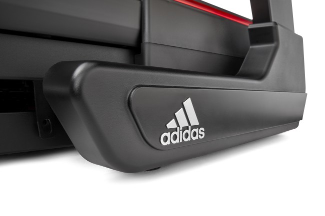 Беговая дорожка Adidas T-19x (AVUS-10521) Беговая дорожка Adidas T-19x (AVUS-10521)