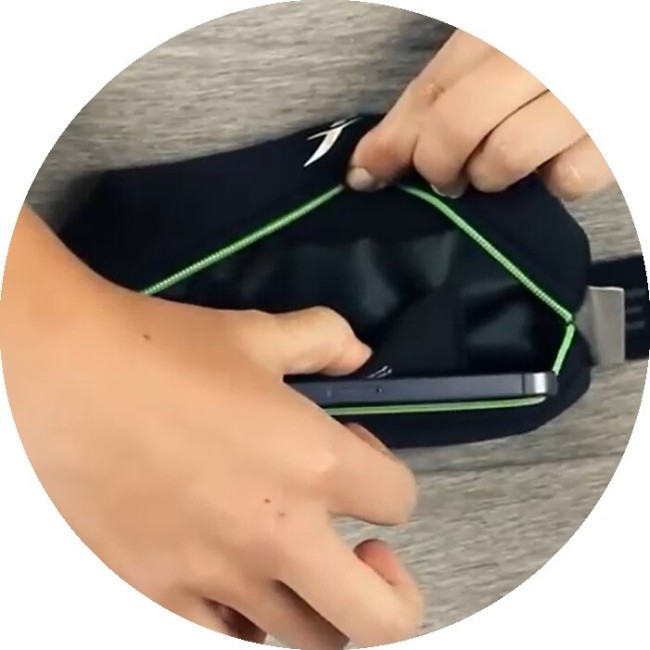 Беговая сумка на пояс Fitletic Neo Racing черный/розовый Беговая сумка на пояс Fitletic Neo Racing черный/розовый