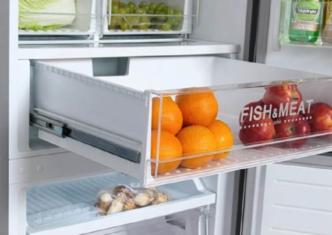 Холодильник Hyundai CC3095FWT Холодильник Hyundai CC3095FWT