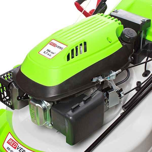 Газонокосилка бензиновая RedVerg RD-GLM56SE