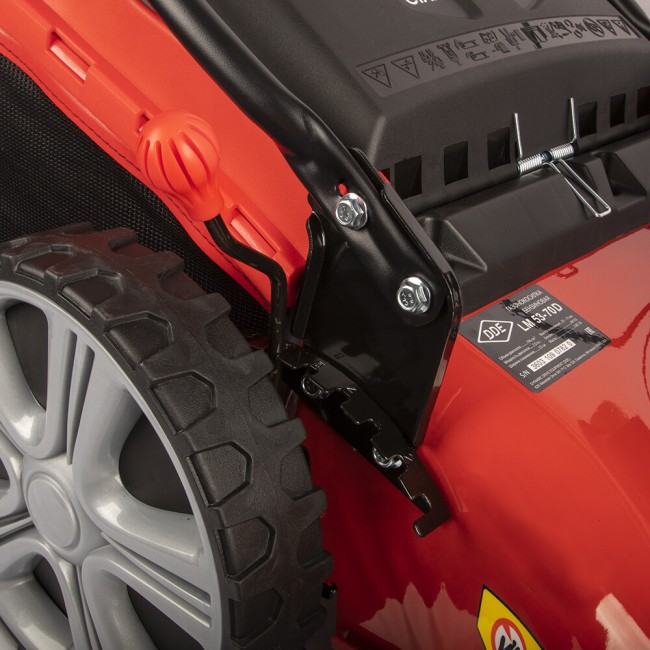 Газонокосилка бензиновая DDE LM 53-70 D Газонокосилка бензиновая DDE LM 53-70 D