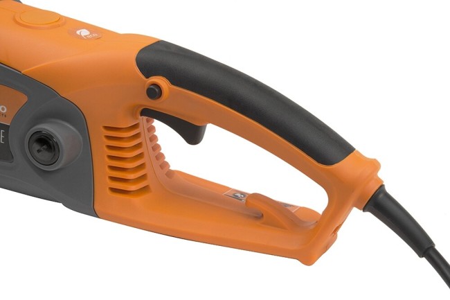 Пила электрическая Daewoo DACS2700E Пила электрическая Daewoo DACS2700E