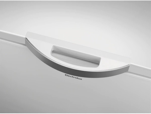 Морозильник-ларь Electrolux LCB3LF20W0 Морозильник-ларь Electrolux LCB3LF20W0