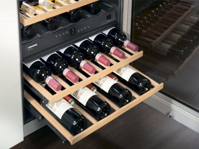 Винный шкаф Liebherr UWTes 1672