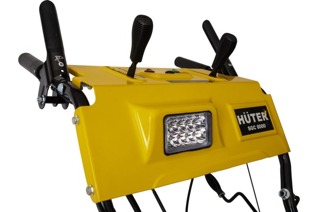 Снегоуборщик бензиновый Huter SGC 8000 Снегоуборщик бензиновый Huter SGC 8000
