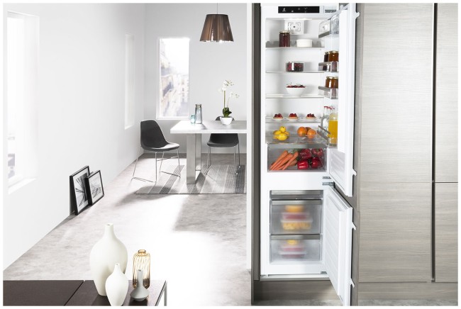 Встраиваемый холодильник Whirlpool ART 9811 SF