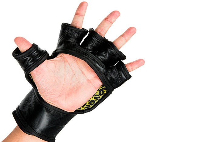 Перчатки тренировочные MMA UFC 6 унций L/XL (UHK-75059)