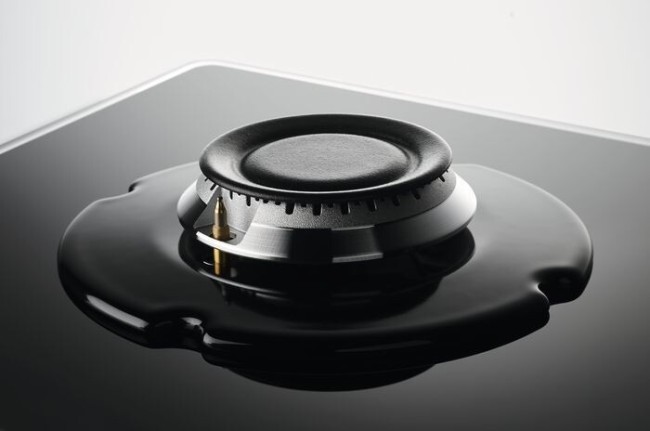 Встраиваемая газовая варочная панель Zanussi GPZ363LK черный