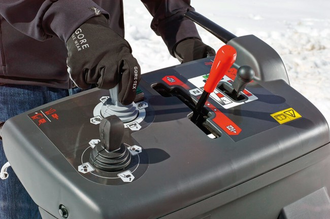 Снегоуборщик гибридный Honda HSM 1380 IE