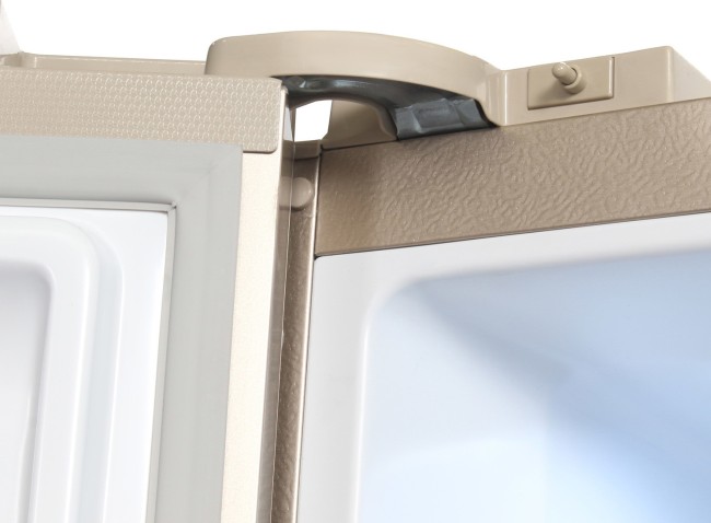 Холодильник Hyundai CS5073FV шампань