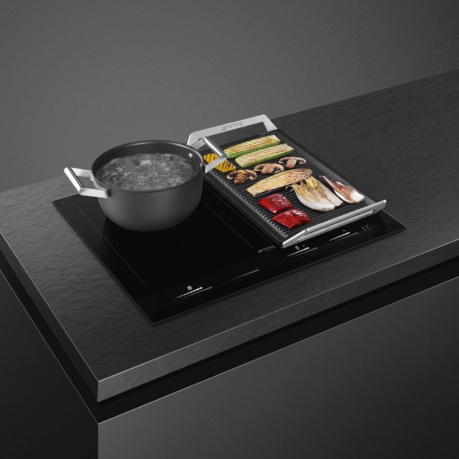 Встраиваемая индукционная варочная панель Smeg SIM1643D