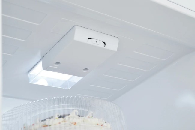 Встраиваемый холодильник Scandilux CSBI 256 M