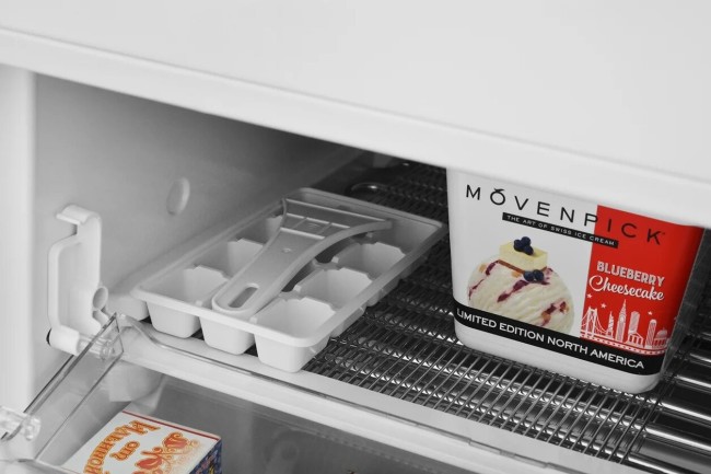 Встраиваемый холодильник Scandilux CSBI 256 M