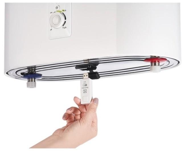 Водонагреватель накопительный Electrolux EWH 30 Centurio IQ 2.0 Водонагреватель накопительный Electrolux EWH 30 Centurio IQ 2.0